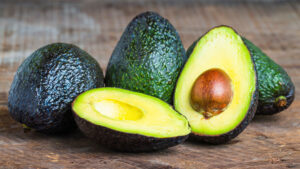 beneficios del aguacate